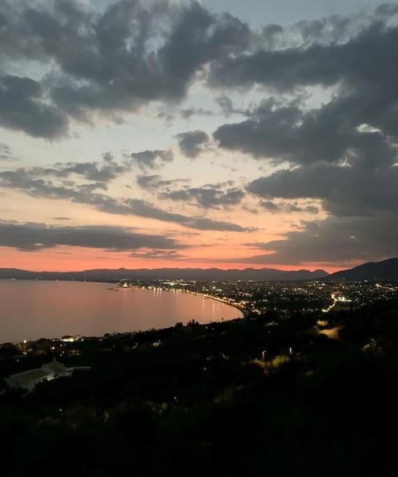 Marine'S Lux Villa:Golden Sunset Kalamata Zewnętrze zdjęcie