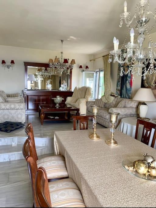 Marine'S Lux Villa:Golden Sunset Kalamata Zewnętrze zdjęcie